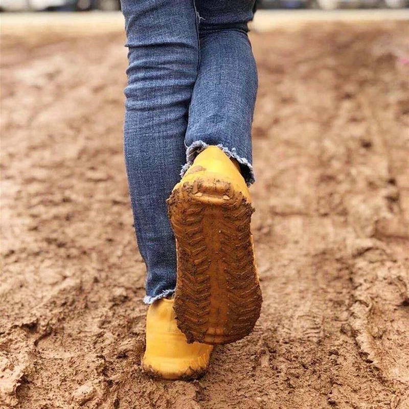 L'extérieur des protecteurs de Chaussures Bottes de pluie réutilisables en  silicone de couvre-chaussures imperméables - Chine Chaussures de pluie et  pluie Souliers Couvercle prix