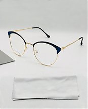 1546379935-les-lunettes-de-vue-miu-miu-bleu-au-maroc-vous-accompagnent-au-quotidien-succombez-au-charme-des-montures-classe-chez-beloccasion-ma.jpg